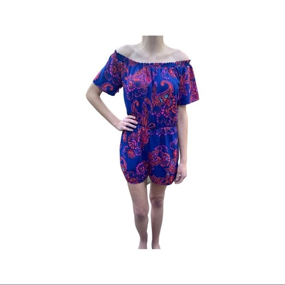 Every Romper Size Medium - Picture 2 of 7